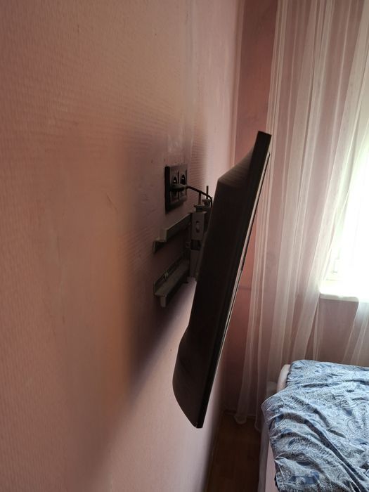 Sprzedam telewizor Samsung 75cm×44cm