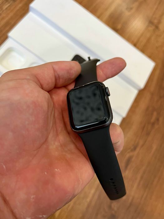 Apple Watch Series 5 40 mm 100% акумулятор з коробкою Епл вотч 5 40 мм