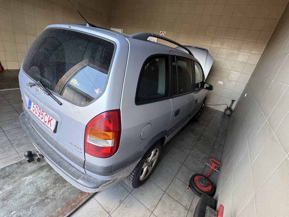 Продам свій Opel Zafira Sport 2.0dti