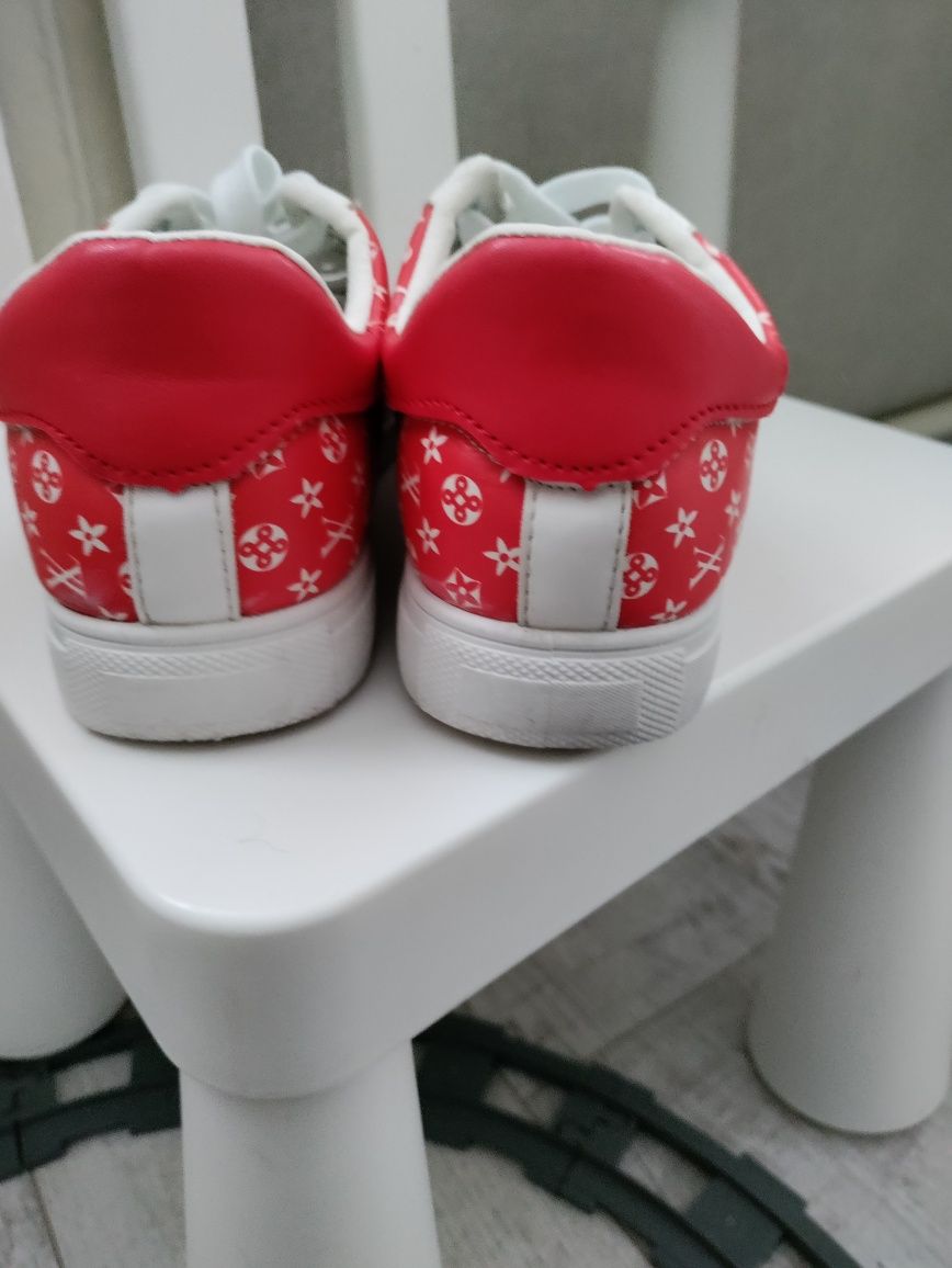 Кеды Louis Vuitton 37размер.24.5см