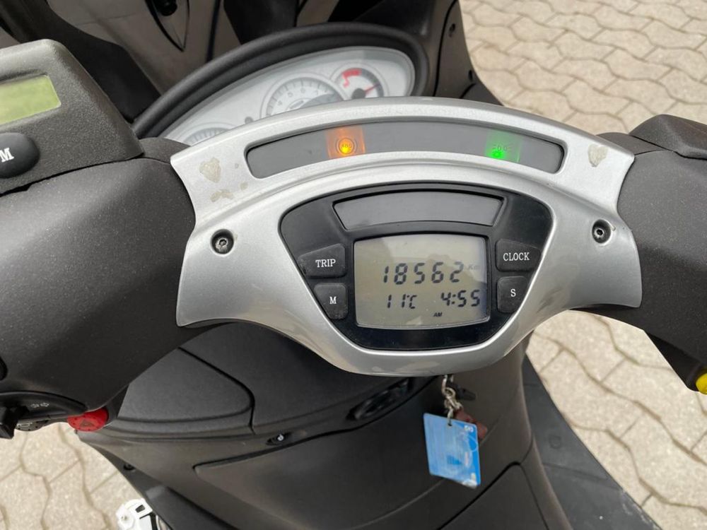 Mota Moto  scooters Piaggio X9 500 vendo ou troco