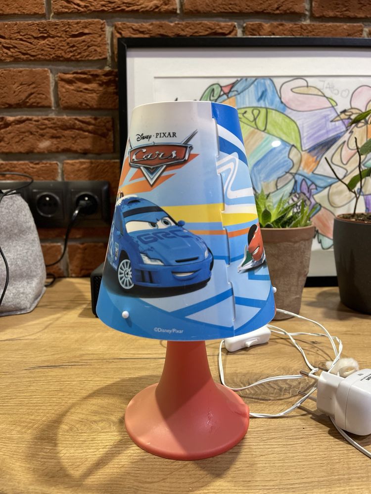 Lampka nocna Auta