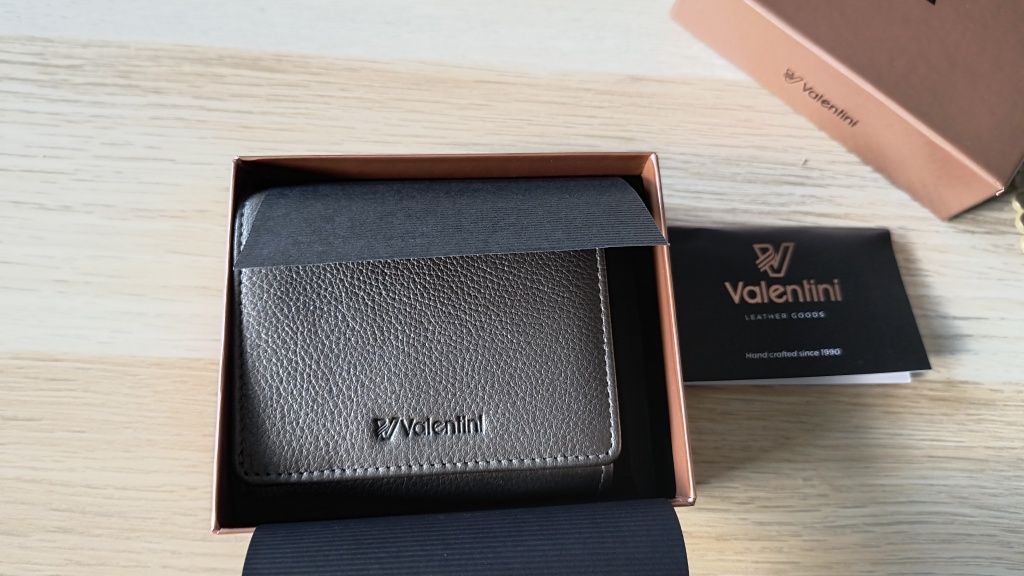 Ciemno -stalowy portfelik Valentini