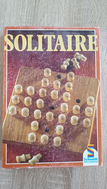 Продам настольную игру Solitaire