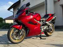 Honda VFR Honda FVR 800 VTEC Niski przebieg! Salon Polska!