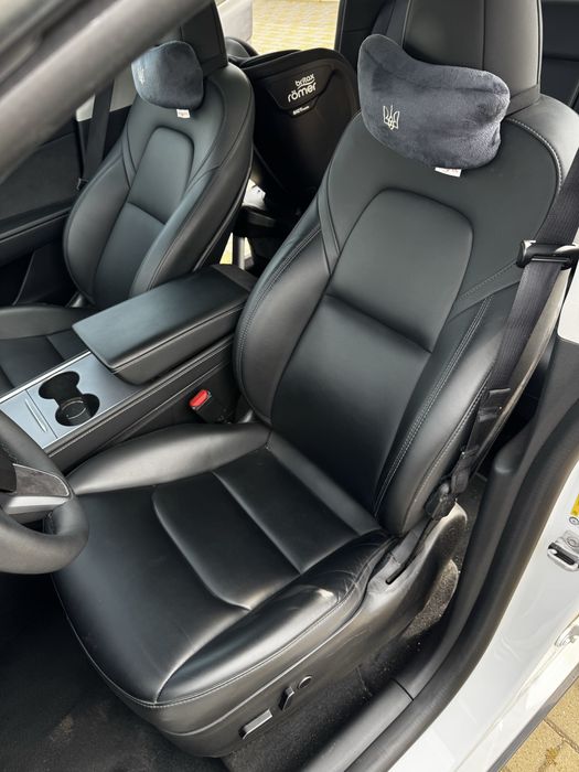 Tesla Model Y 2023  Long Range DM 82kw (Європа)