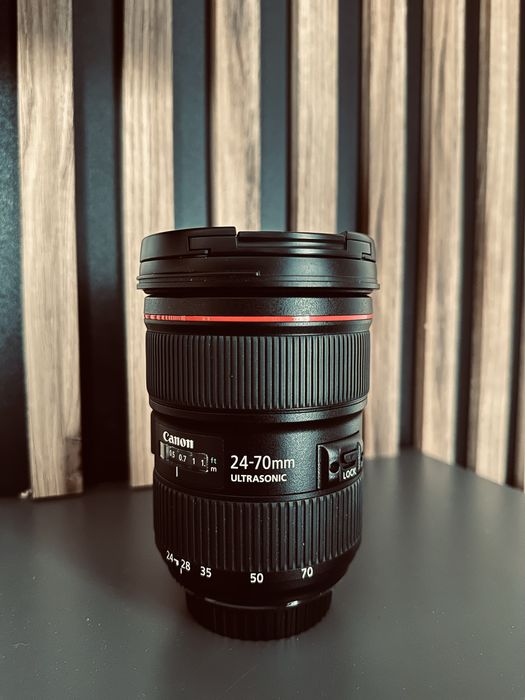 Dwa obiektywy Canon 24-70 mm oraz 16-35 mm