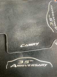 Оригинальные коврики Toyota Camry V55