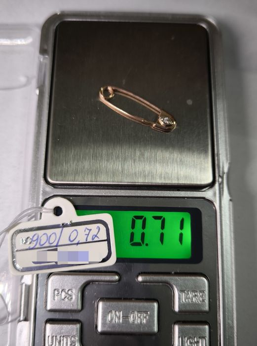 Булавка золотая. Вес0.71