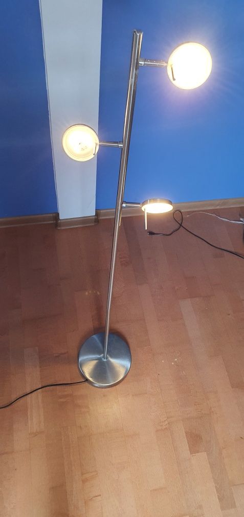 Stojąca Lampa ledowa