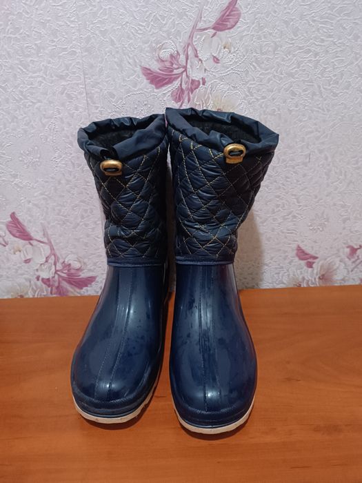 Продам сапоги резиновые
