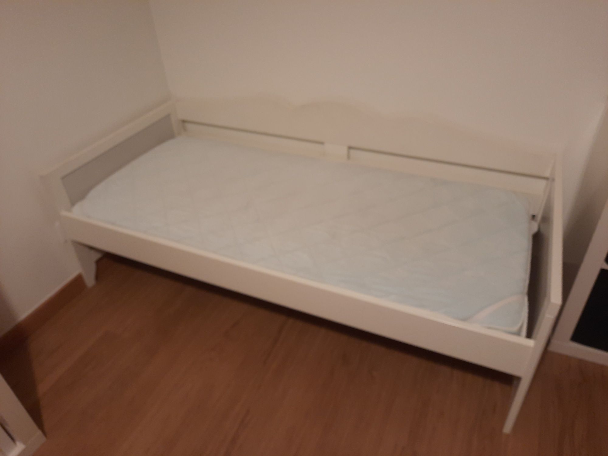 Cama Ikea Henvisk