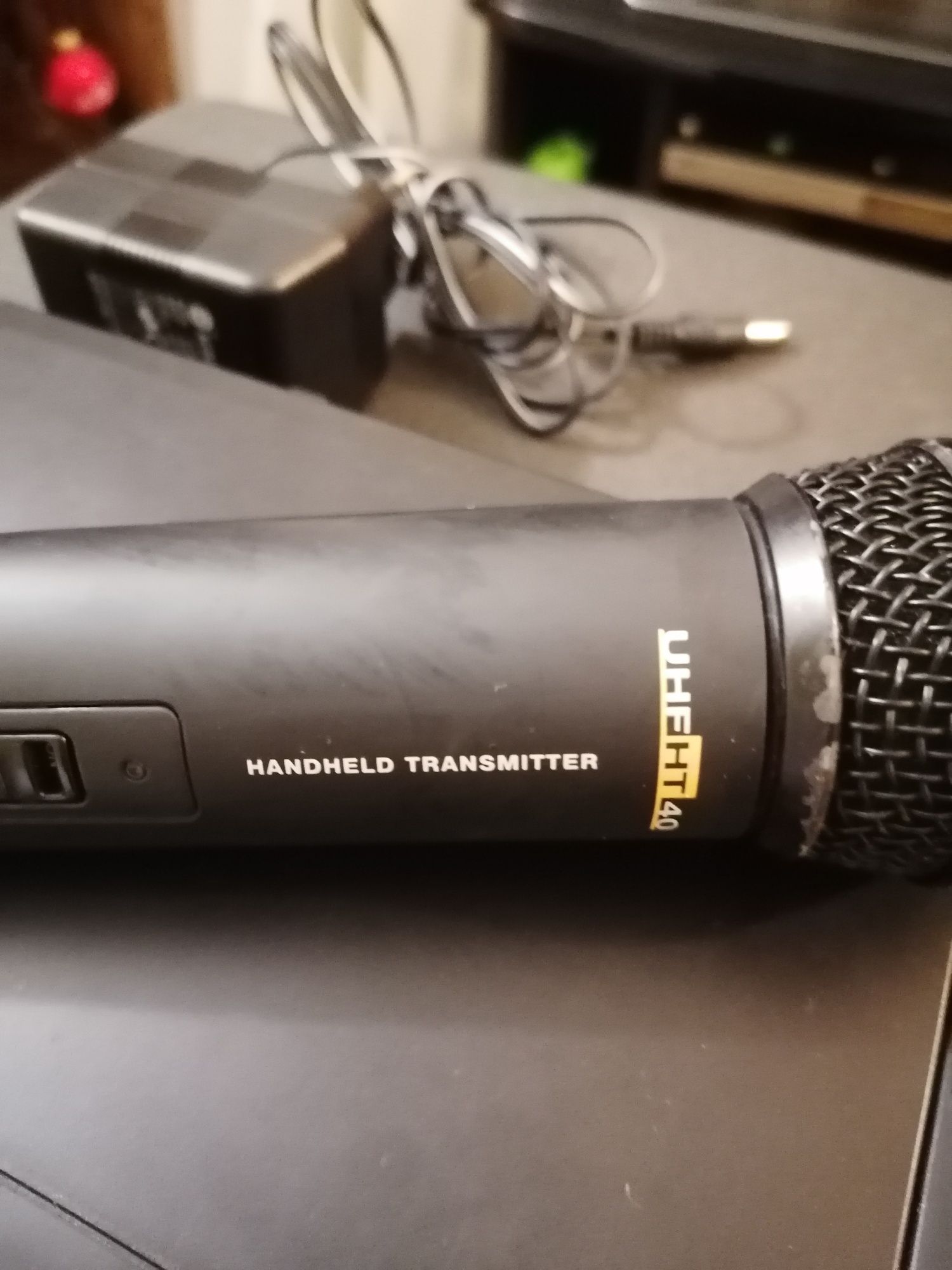 Радиосистема AKG WMS 40.