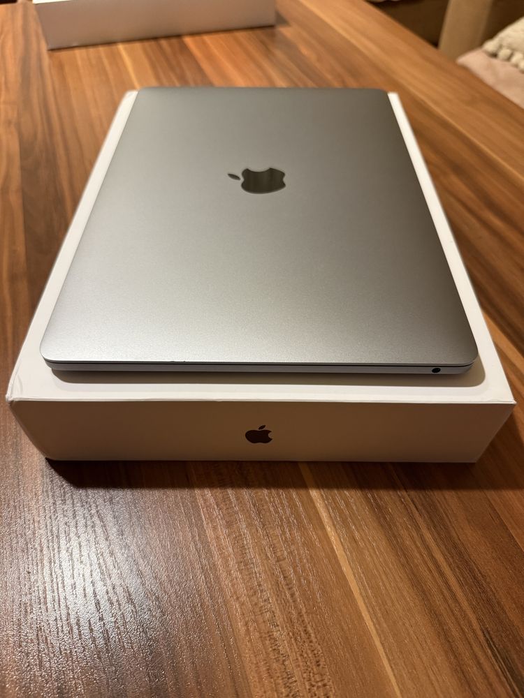Laptop Apple Macbook Pro 13 M1 8GB 256GB Space Grey