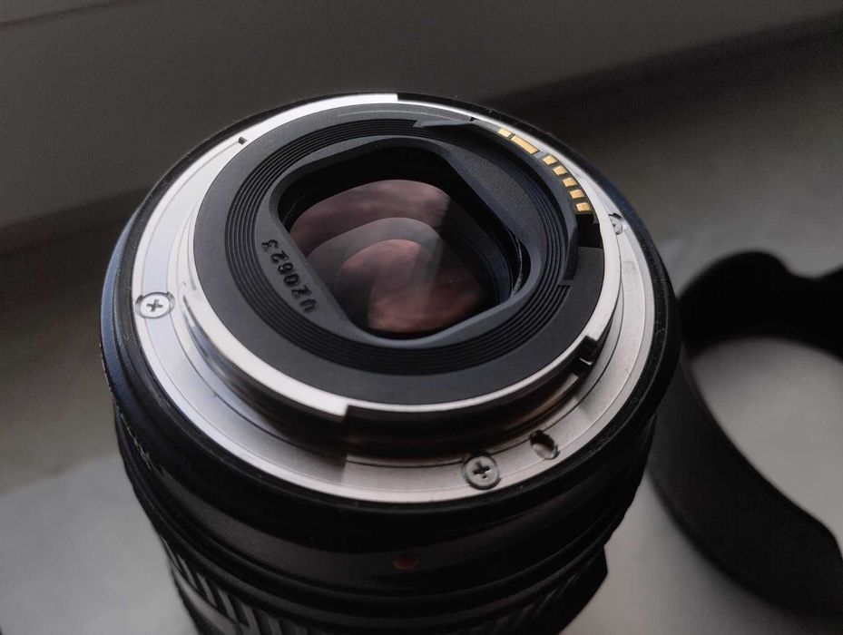 Canon EF 24-105mm f/4L IS USM. Коробка весь комплект