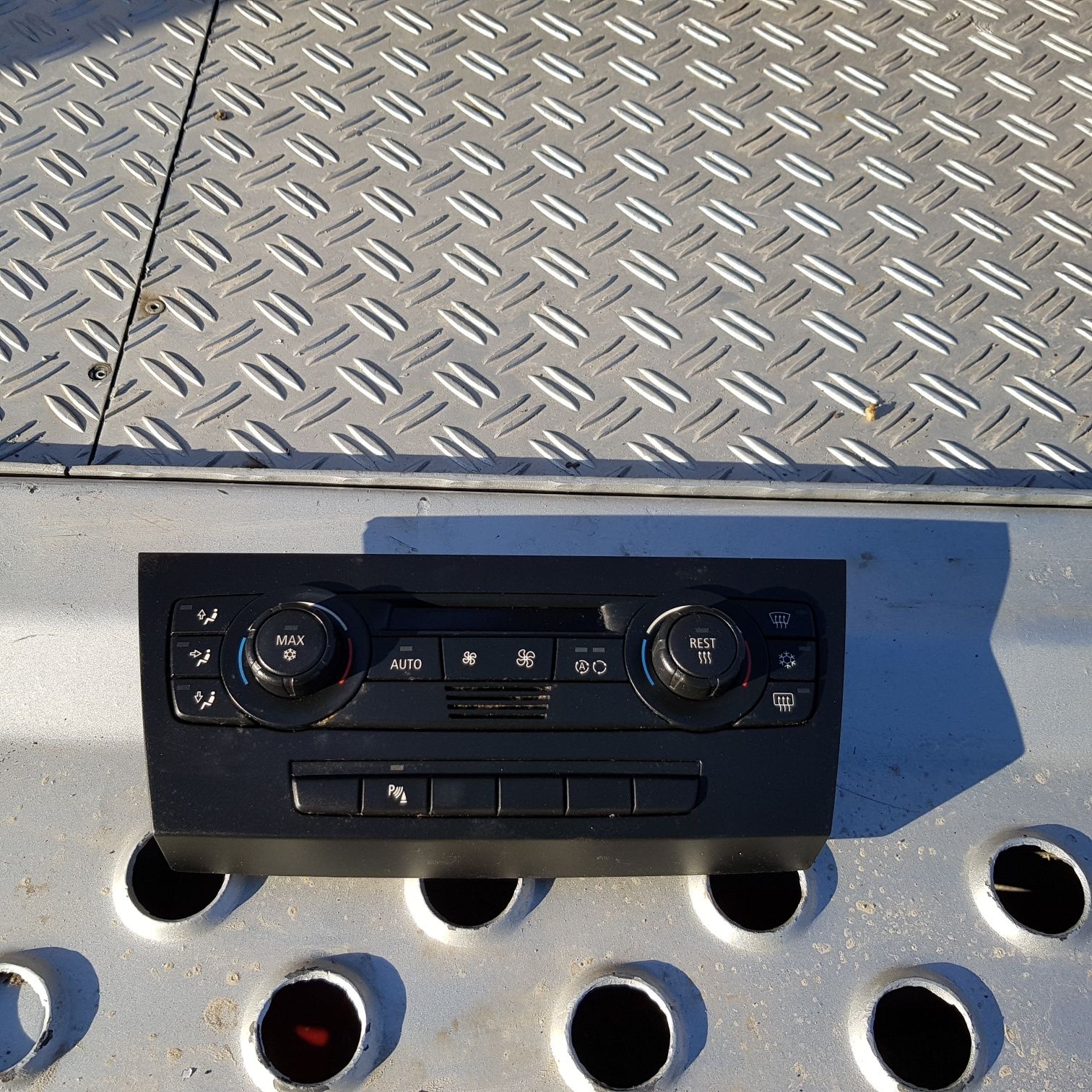 Panel climatronic bmw e90 z PDC
