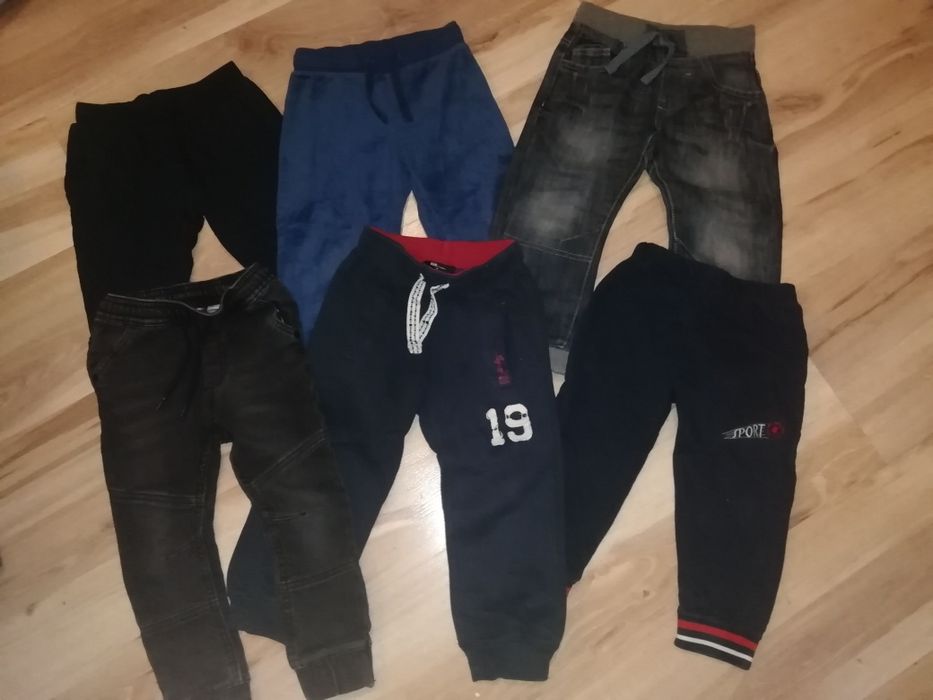 Zestaw 6 par spodni dla chłopca w rozmiarze 98