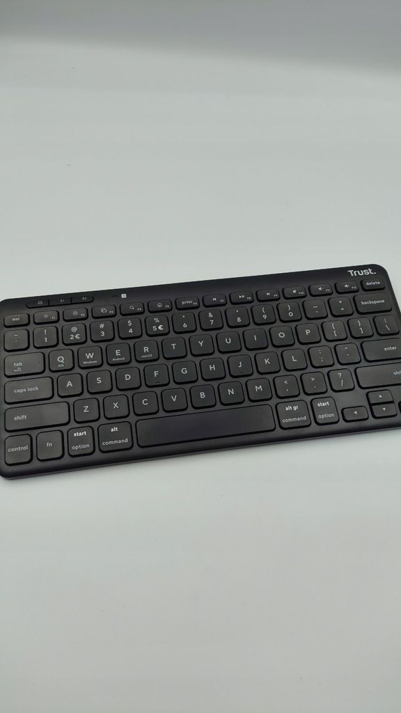 Klawiatura bluetooth bezprzewodowa Trust Lyra ghz 2.4 akumulator mini