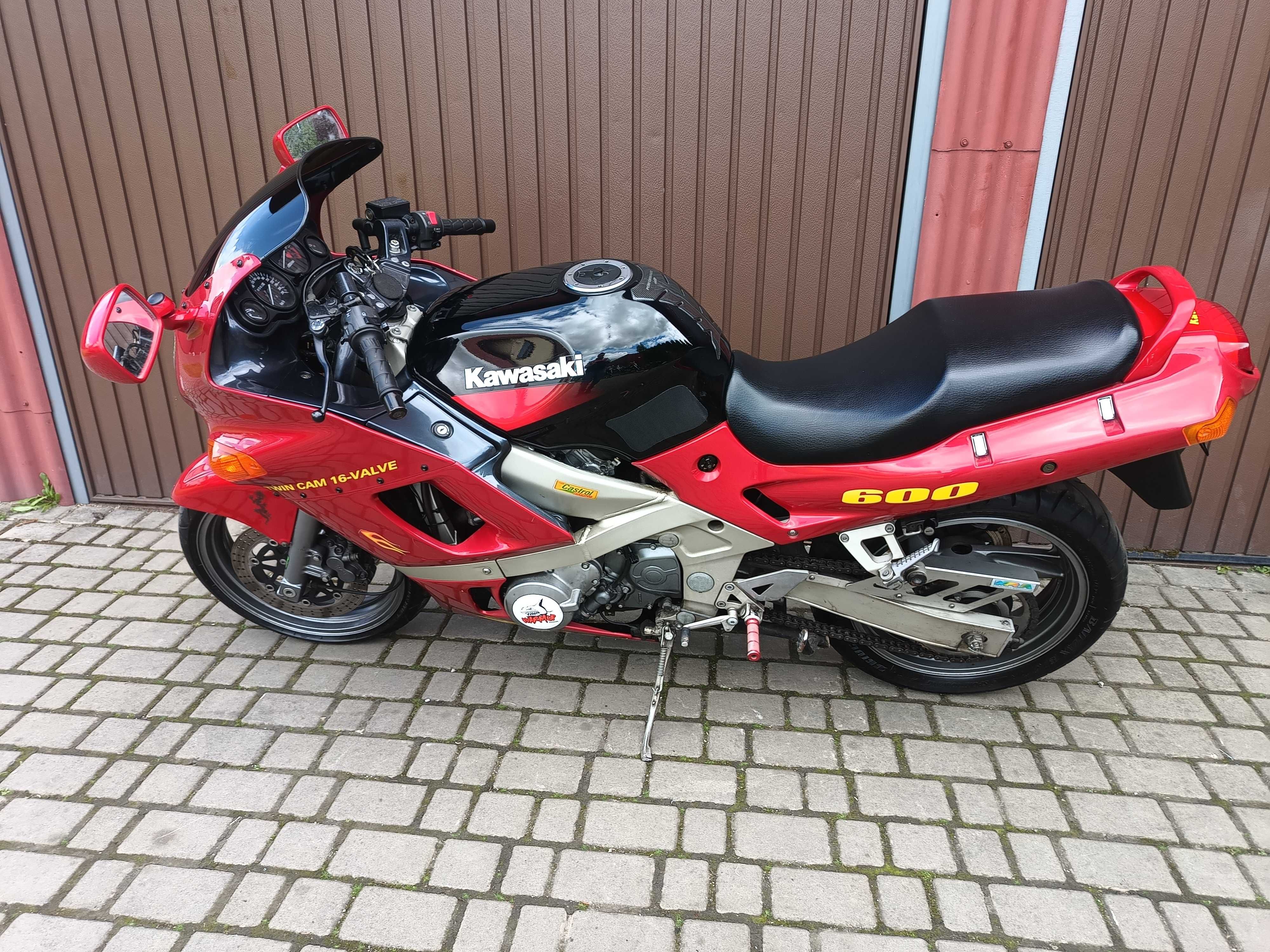 Ładna ZZr 600 z Nemiec , wydech micron, MOTOCYKLE ŻURAWICE