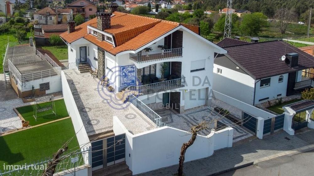 Moradia com excelentes acessos a Gaia e Porto