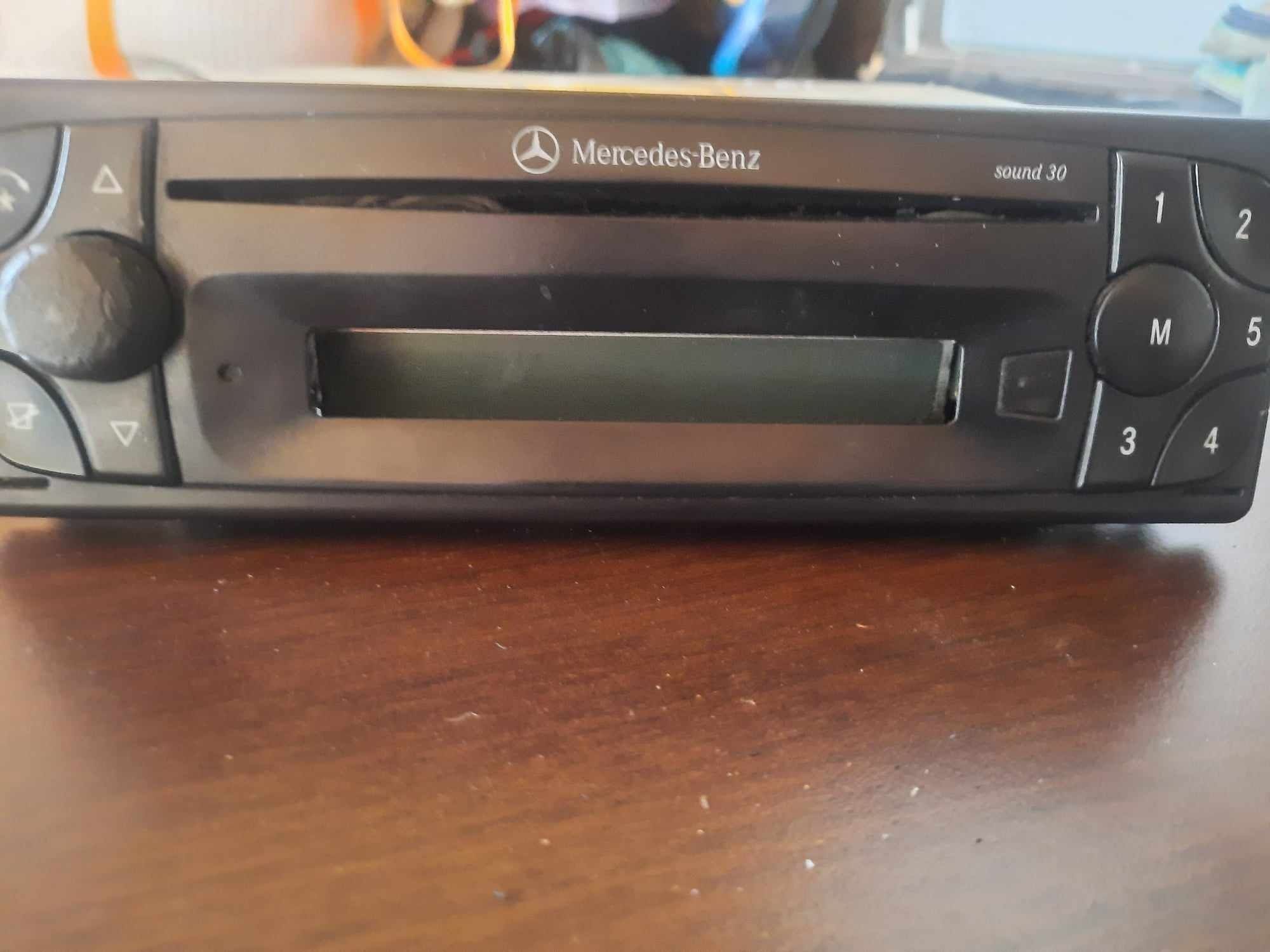 Radio do Mercedes Benz