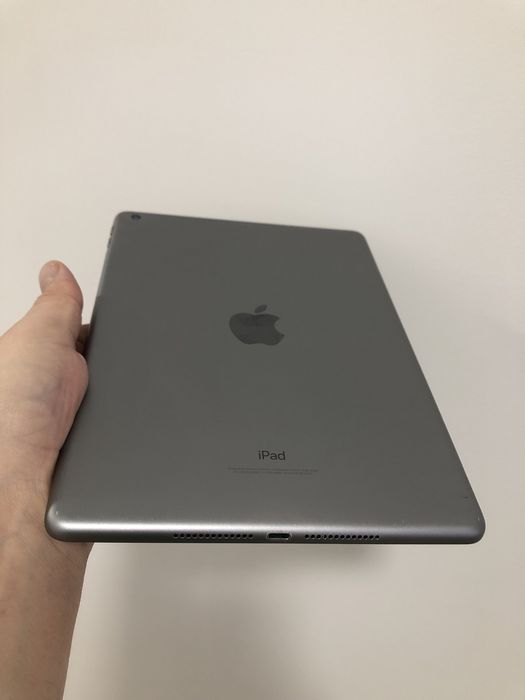 iPad 6, 32 GB, Wi-Fi . Айпад 6 на 32 гб.