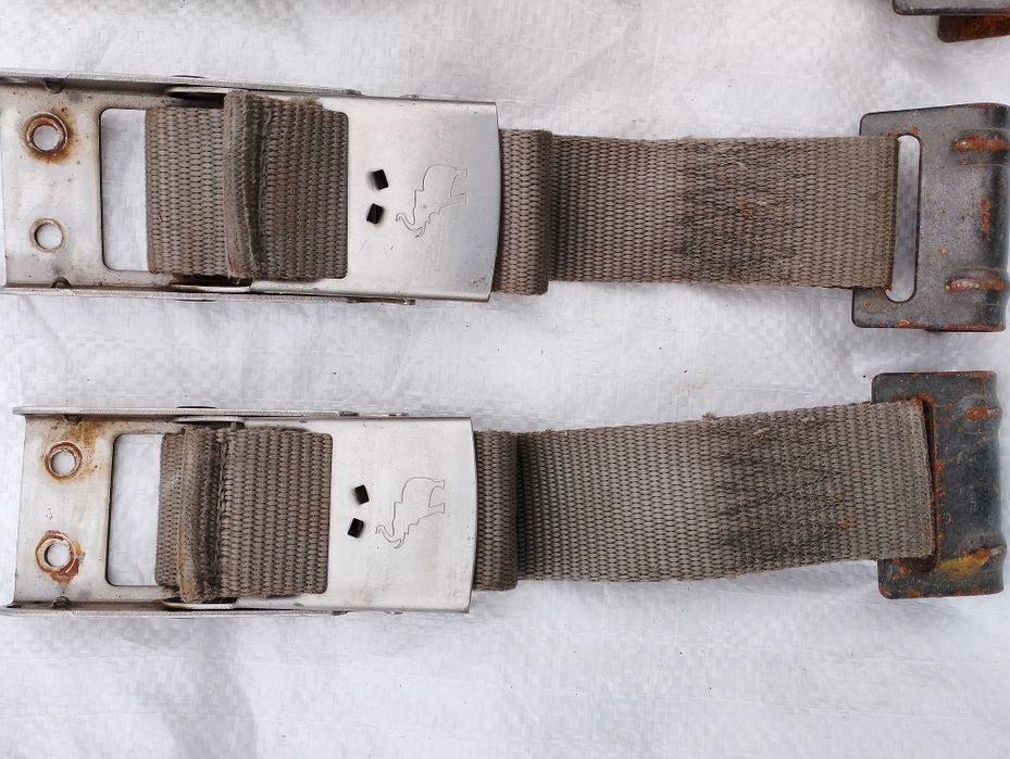 Кріплення на  причіп.