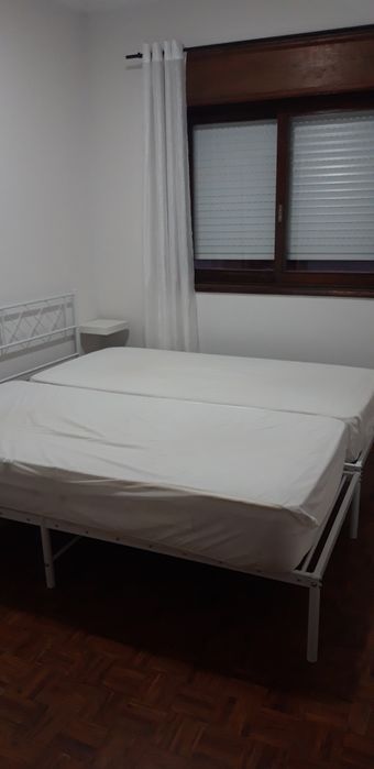 Quarto mobilado  para estudante ou trabalhador