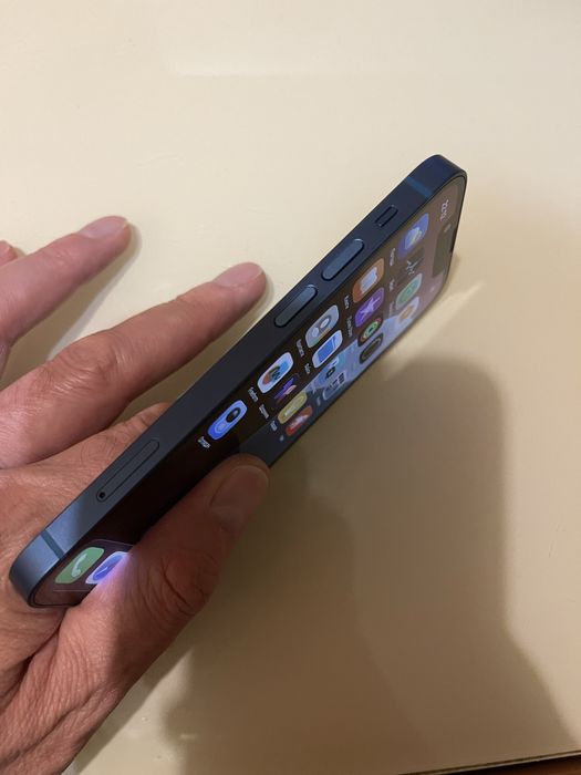 Apple iPhone 13 mini 128 gb. Неверлок, акб 97%.