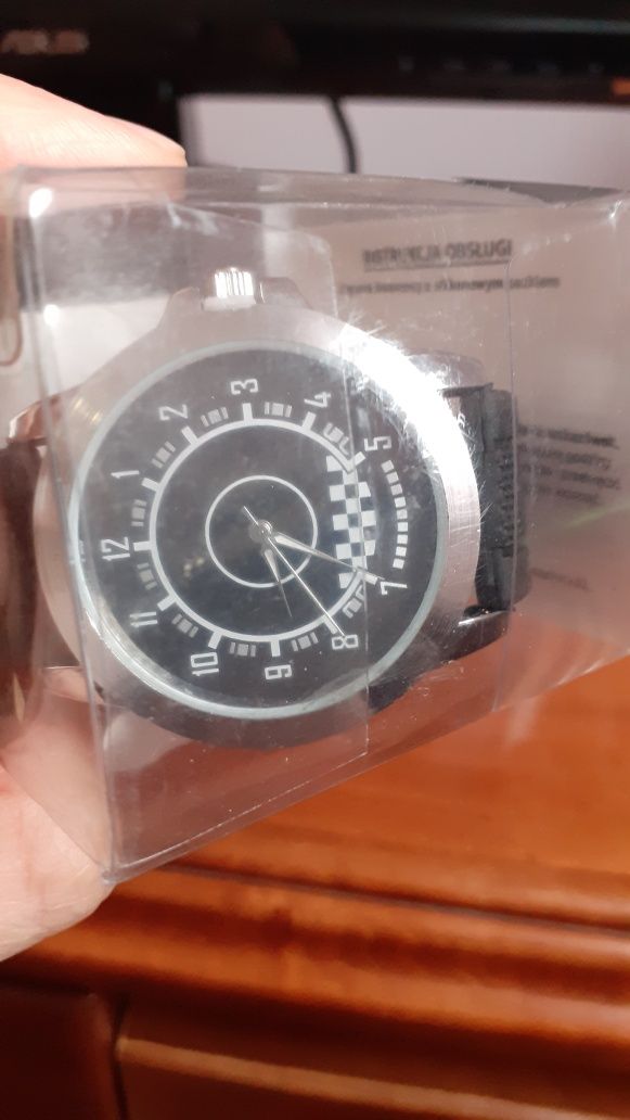 Zegarek kwarcowy z silikonowym paskiem