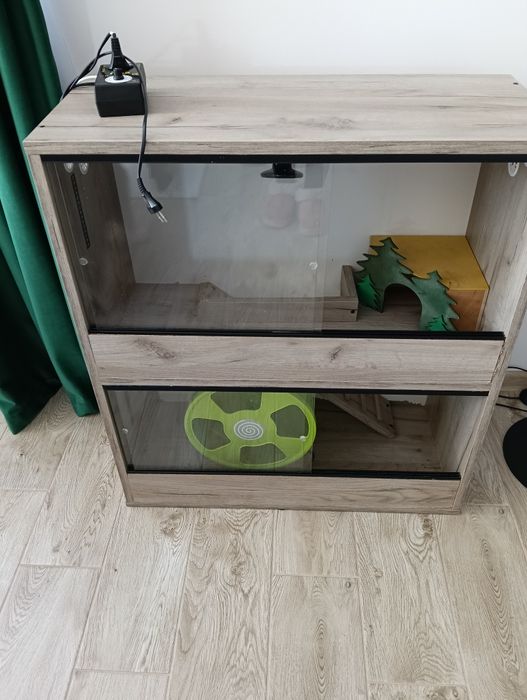 Sprzedam terrarium dwupoziomowe