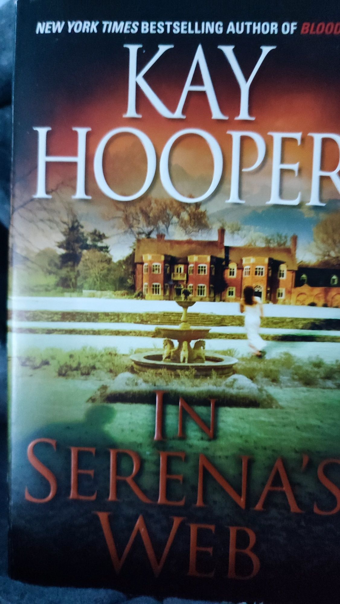 Kay Hooper In Serena's Web 
Dreszczowiec, Thriller " w oryginale"