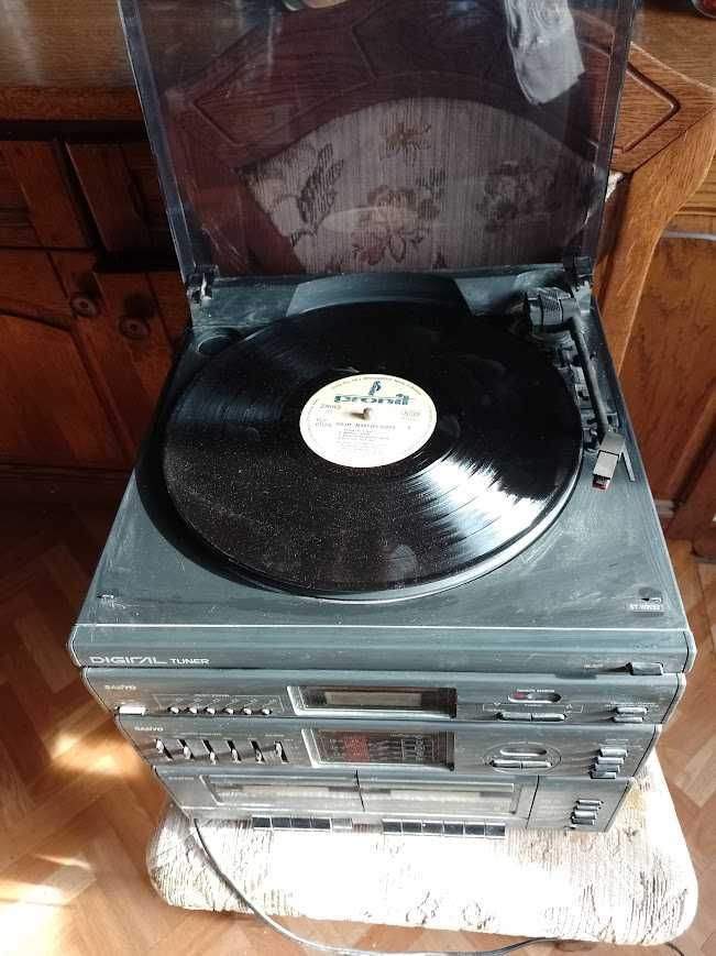 Wieza SANYO DC-X300
