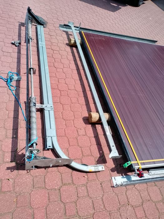 Brama garażowa segmentowa 248x220