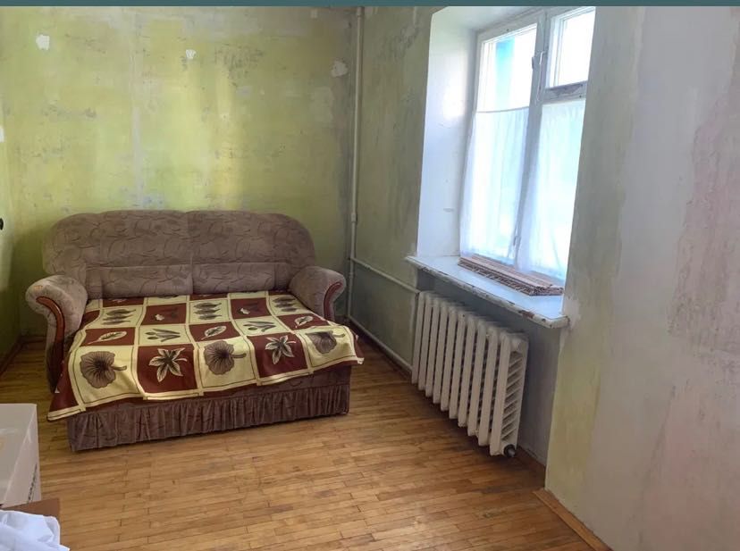 Продам двокімнатну квартиру центр Вишневого