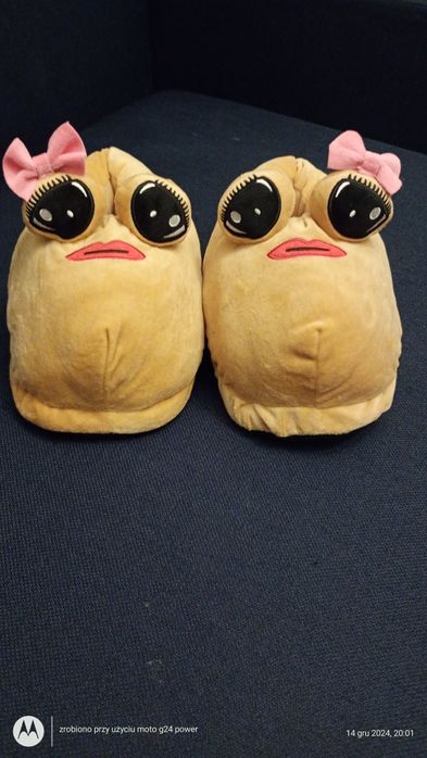 Kapcie damskie Pou rozmiar 40/41
