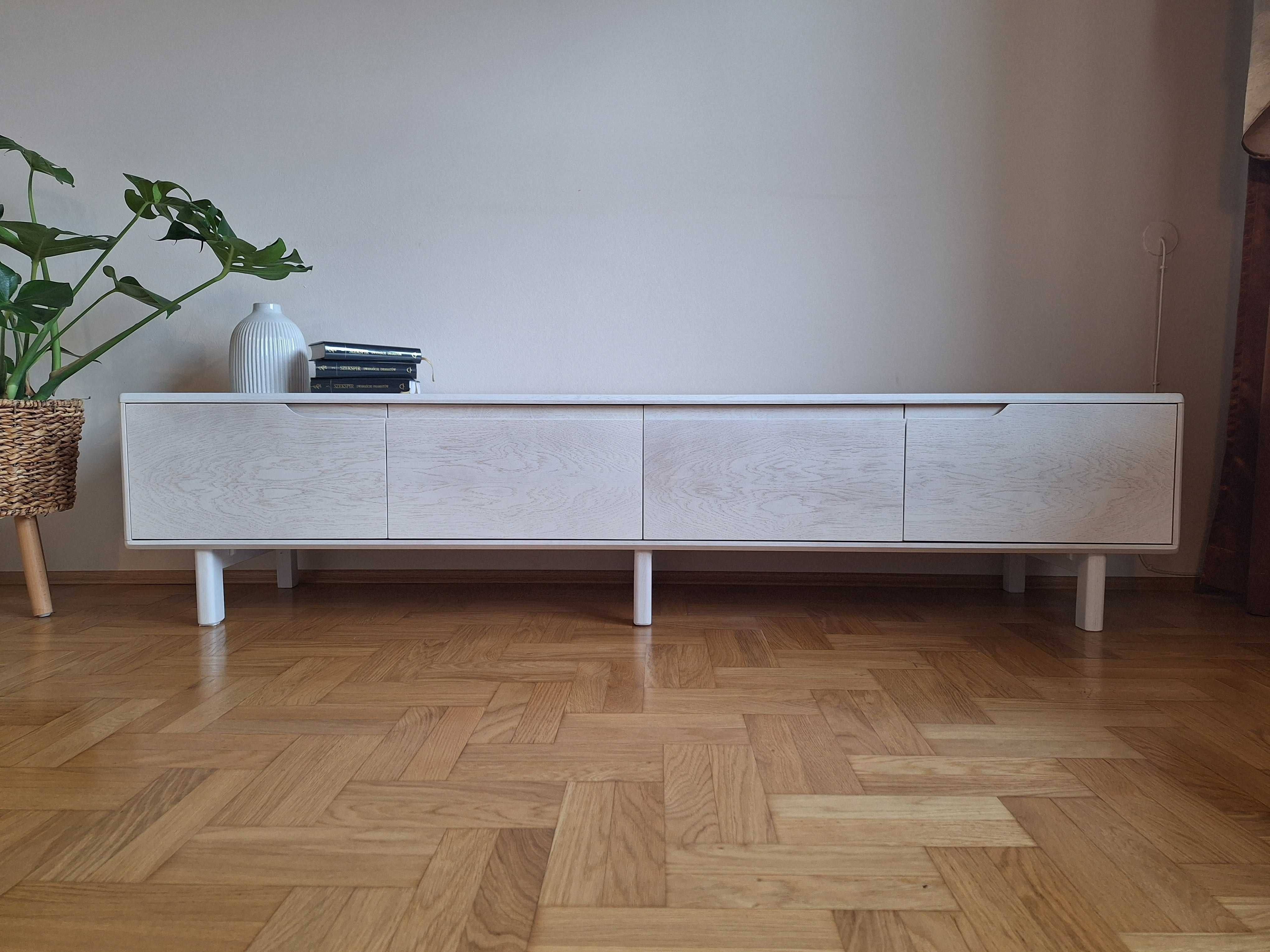 Drewniana szafka RTV 200cm biała (dąb bielony), zawiasy Blum