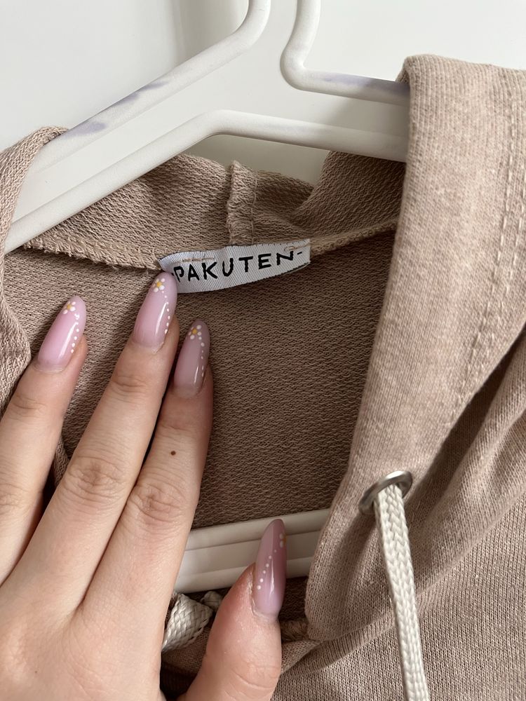 Bezowa bluza pakuten