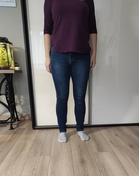 Spodnie jeansowe 42