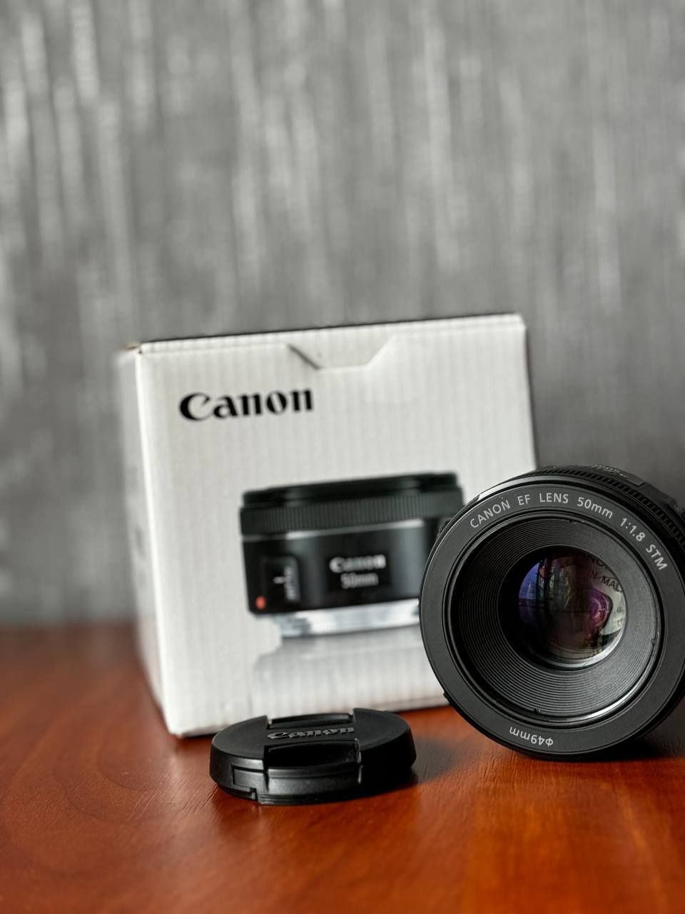 Продаж об'єктив Canon EF 50mm f/1.8 STM