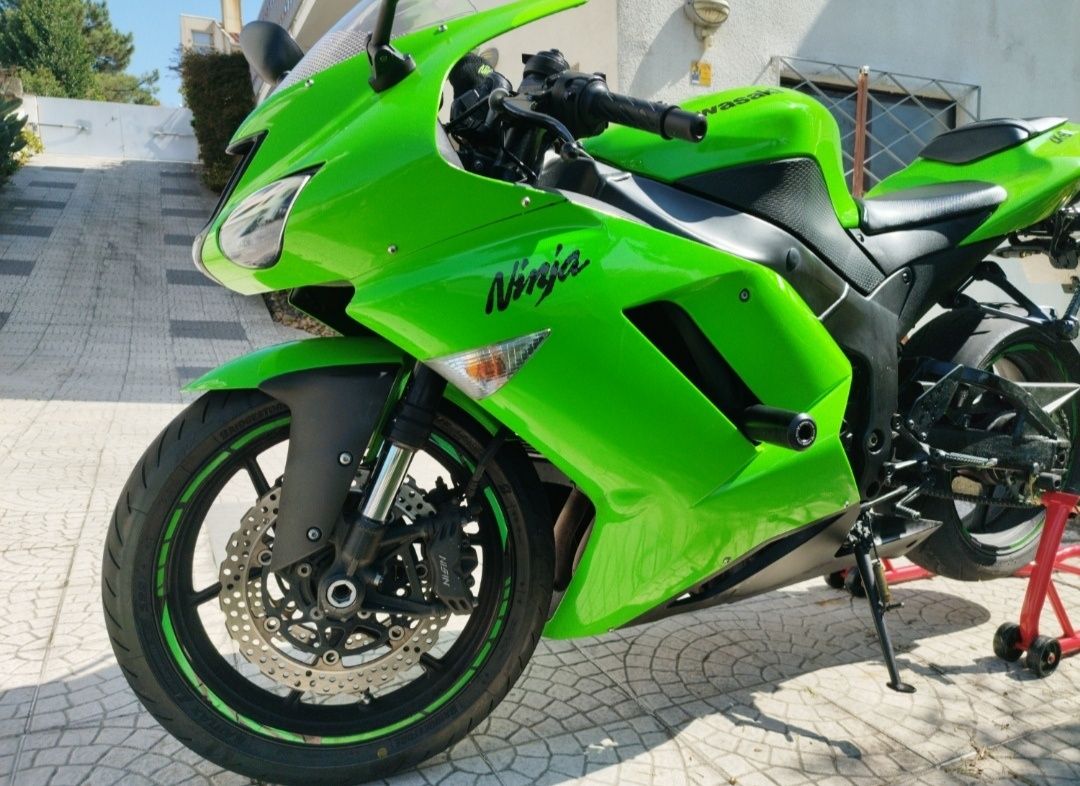 Kawasaki Ninja ZX6R 2008 - Edição 20.000rpm