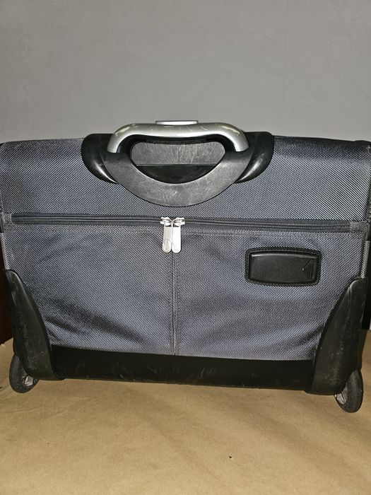 Продам  сумку-чемодан American touristerr