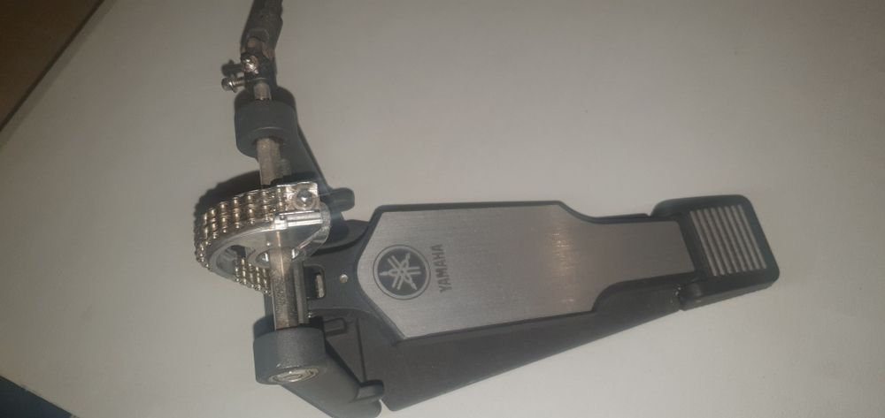 Vendo pedal duplo  Yamaha DFP9500C