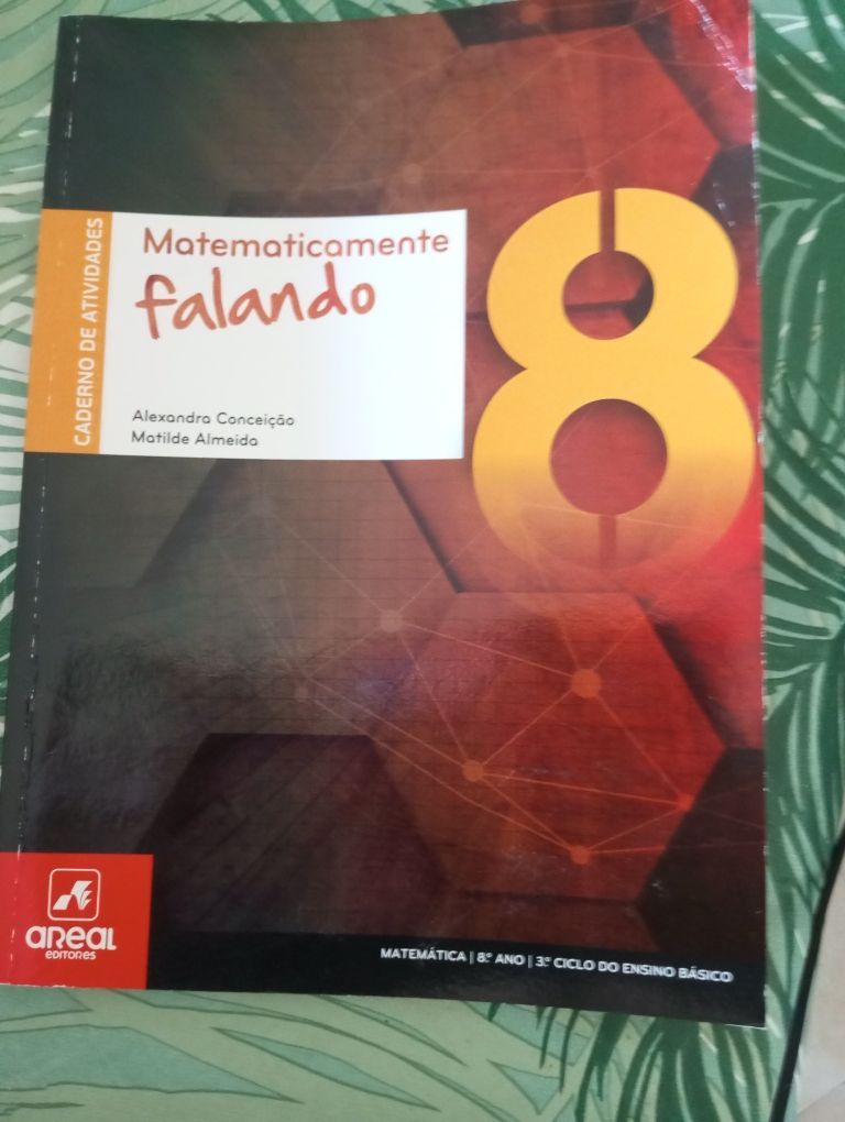 Manual e Caderno de actividades Matematicamente Falando 8 Matemática 8