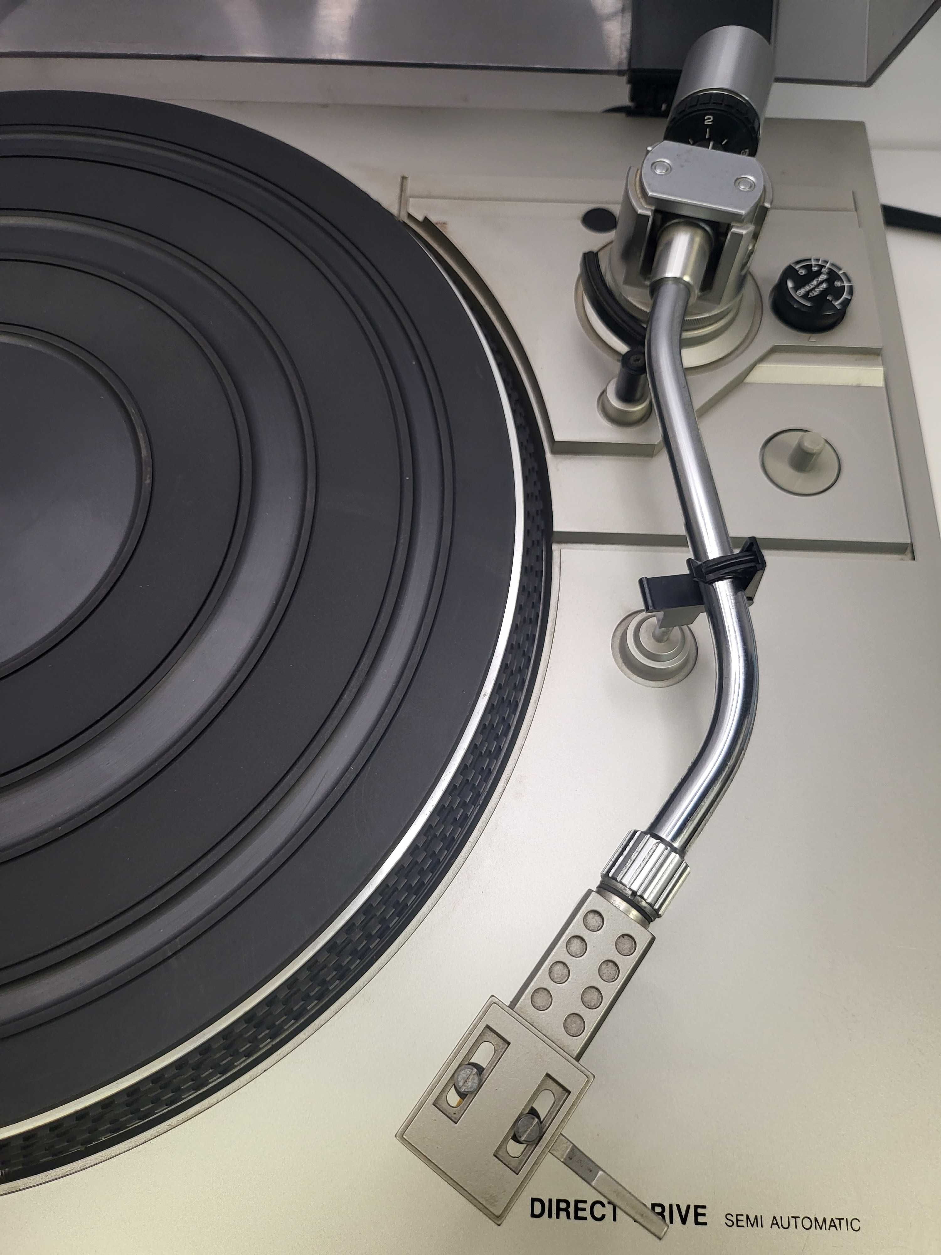 Gramofon TD-530D Akai Mitsubishi