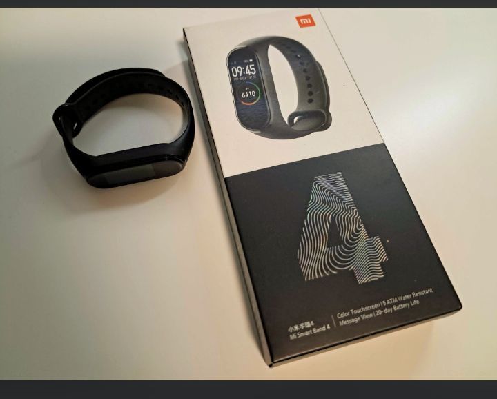 Часы-оргонайзер+зарядка, Redme Mi band 4. Новые