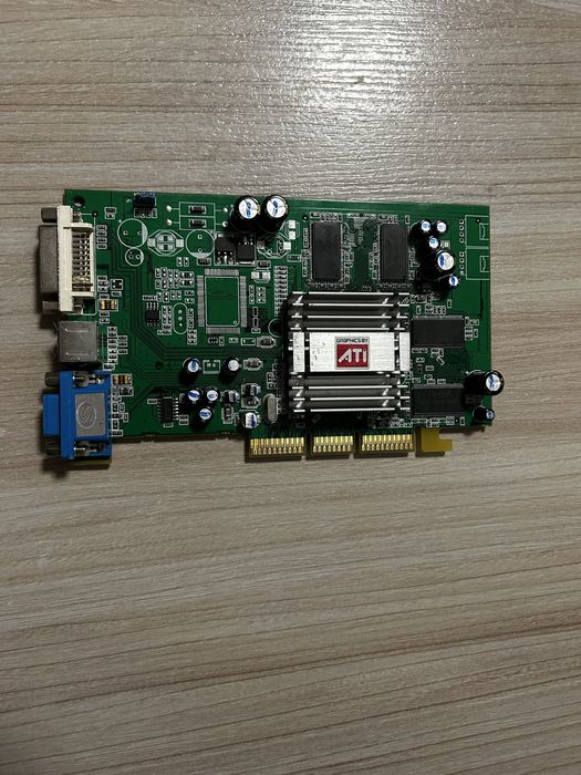 Karta graficzna ATI RADEON 9250 AGP 128MB