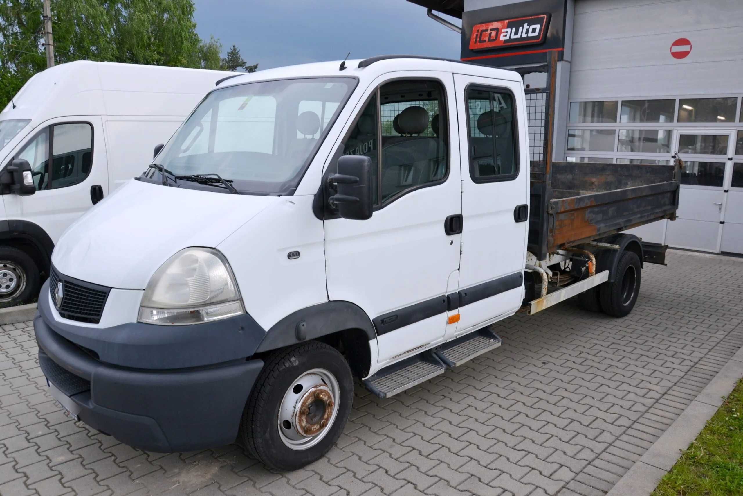 Na wynajem Renault Mascott Doka/Kiper - ICD Auto Kęty