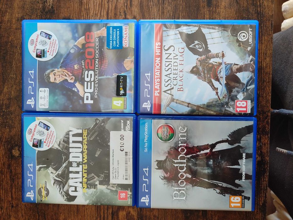 4 Jogos Ps4 usado, funcionando perfeitamente