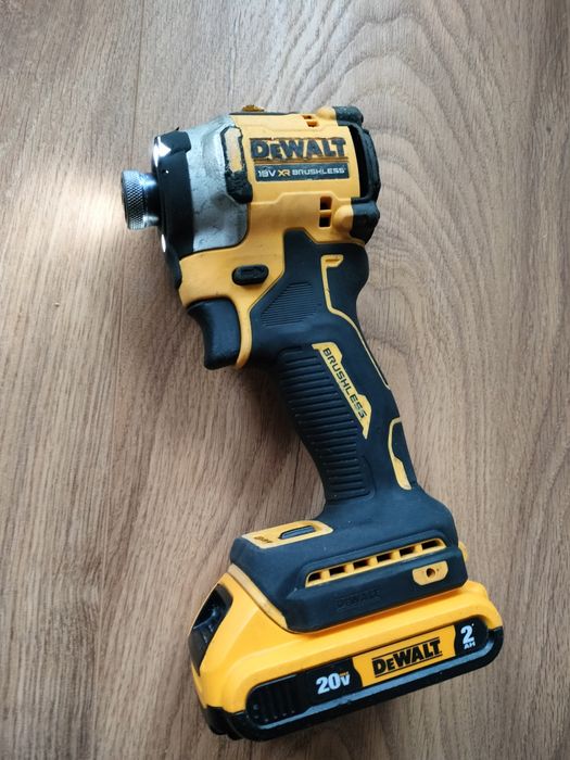Zakrętarka bezszczotkowa DeWalt DCF850 18v ORYGINA+AKKU 2Ah